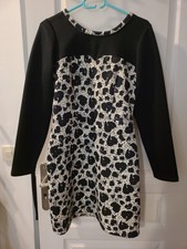 Robe Kookai taille 3 mais taille petit