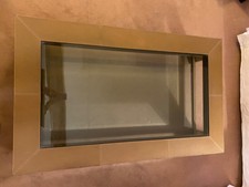 Table basse en cuir grainé marron clair avec surpiqûres blanches