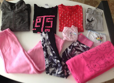 Lot enfant fille 6 ans gilet legging jogging t-shirt haut culotte serviette bain