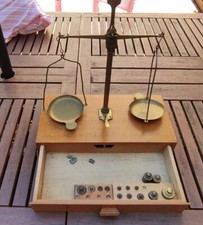 Balance Trebuchet Apothicaire-Herboriste-horloger-bijoutier Laiton poids vintage