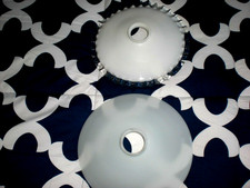 2 ANCIENS LUSTRES ABAT-JOUR OPALINE MONTE ET BAISSE SUSPENSION LUMINAIRE VINTAGE