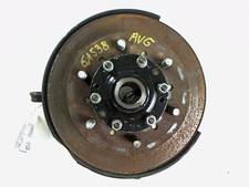 Moyeu avant gauche 0442135020 TOYOTA HILUX 3 PHASE 2 2.5 D4D - 16V/R:33506942