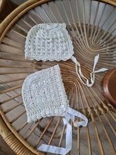 Lot 2 anciens bonnets de bébé au crochet années 1900