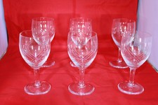6 verres a vin en cristal gravé