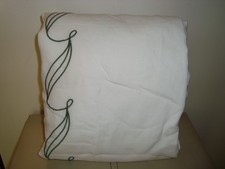 Williams Sonoma Home Leaf Embroidered Linen Duvet Cover  KING  Green