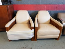 2 FAUTEUILS CLUB CUIR ET BOIS