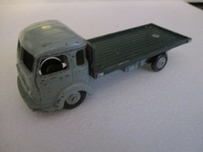 SIMCA CARGO PLATEAU MARQUE DINKY TOYS REF 33 1/43