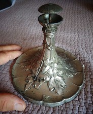 A identifier Pied Coupe à Gateau Fruit Décor Feuille de Vigne