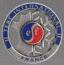 INSIGNE SKI FRANÇAIS  E S F II TEST INTERNATIONAL II .. DECAT PARIS ..