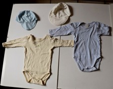 Lot 4 habits garçon 2 bodies manches longues et 2 casquettes 12 mois n°958 