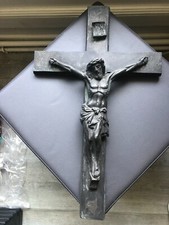Ancien grand CHRIST SUR CROIX Signé . en BRONZE .H. 47,5 cms