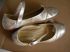 Ballerines dorées Pataugas fermeture scratch taille 37