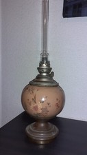 ANCIENNE LAMPE A PETROLE  RENAISSANCE