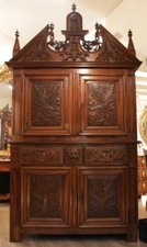 Buffet à deux corps Louis XIII 17ème siècle en noyer Provence 4 portes 3 tiroirs