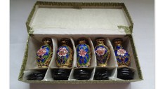 5 VASES MINIATURE CHINOISE CLOISONNE EMAILLE SUR LAITON SOCLE BOIS  VINTAGE
