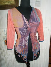 Tee shirt top manche 3/4 SAVE THE QUEEN T.M 34/36 imprimé brodé croisé