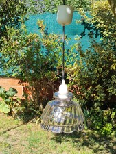 suspension en verre vintage de couleur légèrement violet