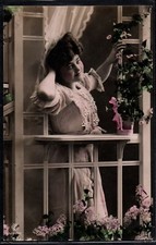 BK105 FEMME MODE FENETRE FLEURS LADY WOMAN WINDOW PHOTO d'ART