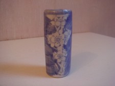 Vase miniature chinois bleu et blanc en porcelaine hauteur 7 cm