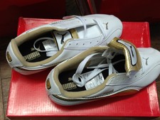 Chaussure de foot enfants Puma T33 neuve