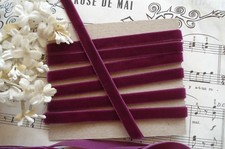 3y VTG SWISS 3/8" PLUM WINE PURPLE VELVET HAT DOLL DRESS ROSETTE RIBBON TRIM 