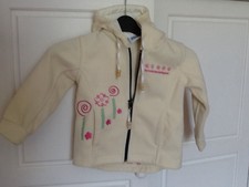 Manteau polaire fille à capuche en TBE Taille 3 ans