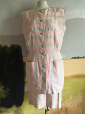 Ensemble haut + jupe 75 % lin VALÉRIE POZZO taille 38 en très bon état.