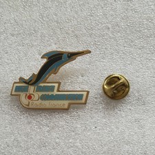 Pin's REGIE FRANÇAISE DE COMMUNICATION Radio France Espadon p40