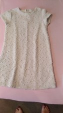 Belle robe Zara blanc cassé 9/10 ans