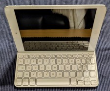 APPLE iPad Mini 64Go + Logitech clavier + housse