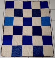 Jeté de canapé tricotée en laine bleue et écru, neuf