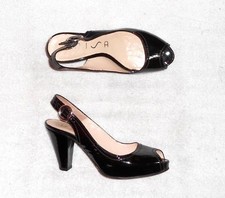 UNISA sandales cuir verni noir P 38 TBE