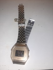 Ancienne montre CHRONOMÈTRE CASIO ILLUMINATOR,ALARME, DATE MOD 3284, LA680WE