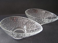 Très Jolie paire de Ramequins à Avocat en Verre soufflé et Moulé...