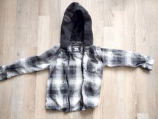 Veste 5 ans quasi neuve