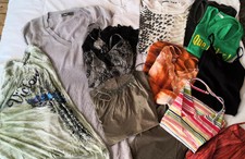 SUPER LOT D'ETE FEMME TAILLE S 2 ROBES + 9 HAUTS + 1 PANTACOURT