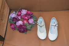 chaussure neuve cuir tartine et chocolat pointure 25 blanche vernie 