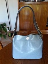 2 SACS EN UN   INES DELAURE