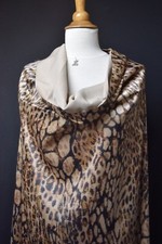 Karen Millen.Spectaculaire satin lourd motif léopard camel noisette.0M75