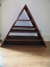 meuble artisanal triangulaire moderne et disign en sapin massif rangement TV 