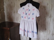 Robe brodée enfant fille 4 - 5 ans