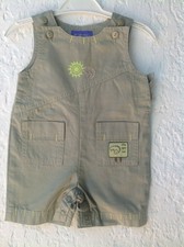 Adorable petit combishort salopette courte Kaki 1-3 mois en toile coton comme 9