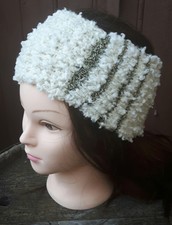 Bandeau cache - oreille en laine blanc doré et lamé fait main par les miennes