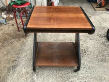 SERVANTE  A  ROULETTE  ANNEE  70  PRIX EN BAISSE