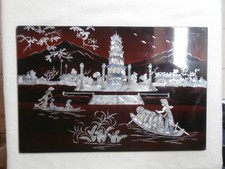 GRAND PANNEAU EN LAQUE DU VIETNAM DECOR  DE NACRE