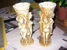 2 objets de décoration