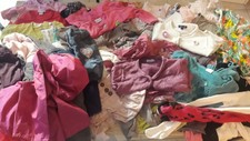 lot des vêtement bébé  fille 18 mois 40+ de vetements