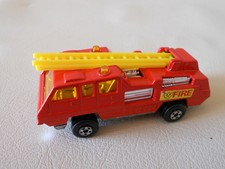 Matchbox Lesney SUPERFAST «  BLAZE BUSTER  » N° 22  -  1975 camion de pompiers