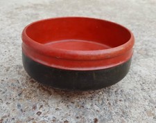 Vieux Rare Fait à la Main Rouge & Noir Laque Peint Jain Saints Wooden Eating Bol