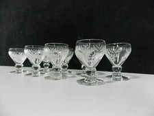 LOT N°2- 8 VERRES A DIGESTIF,SAKE,EAU DE VIE-DECOR SABLE ART DECO